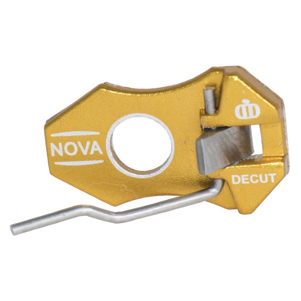 Decut Nova