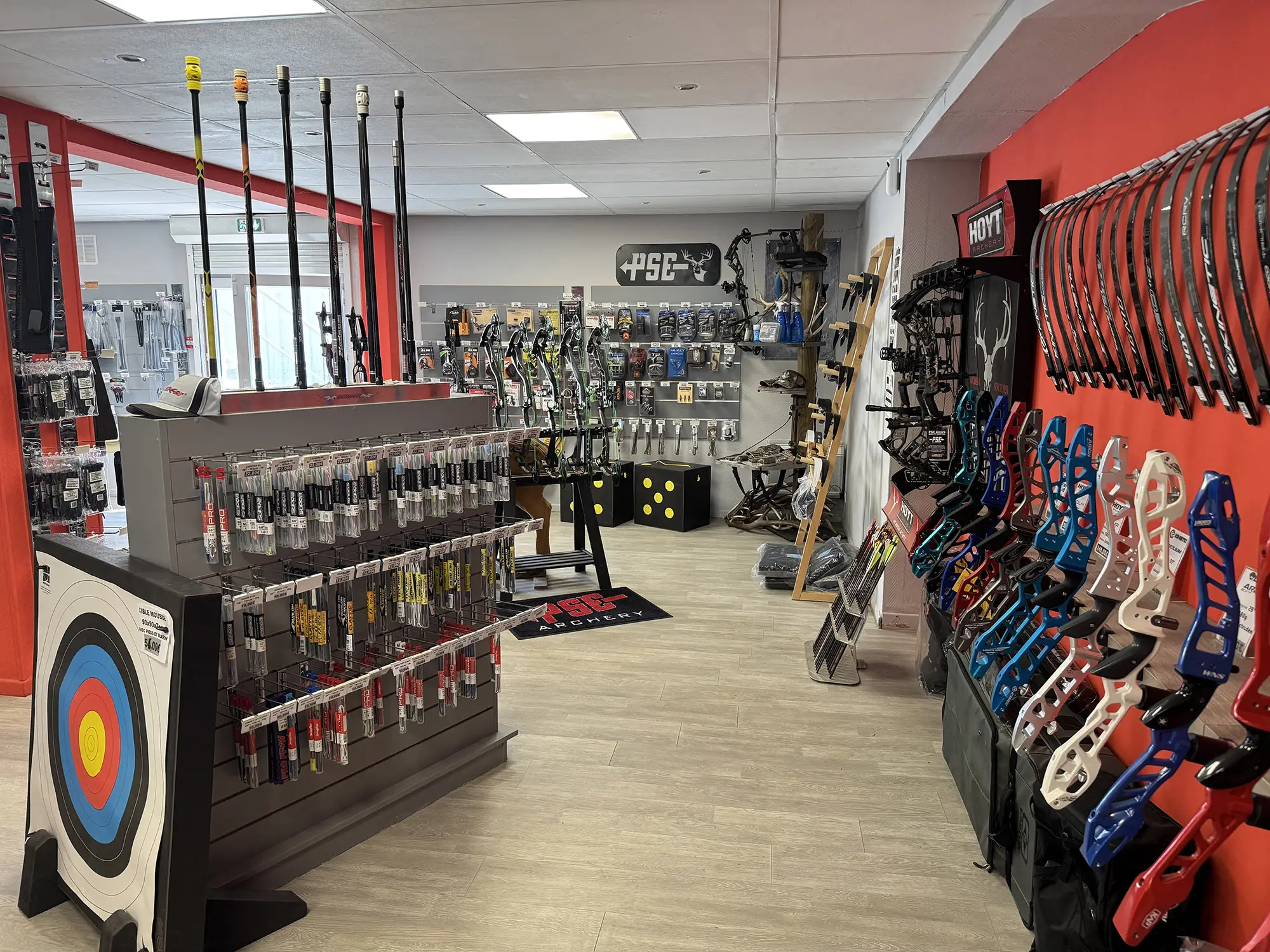 Essai et réglage d'un arc à poulies chez Spine Archery